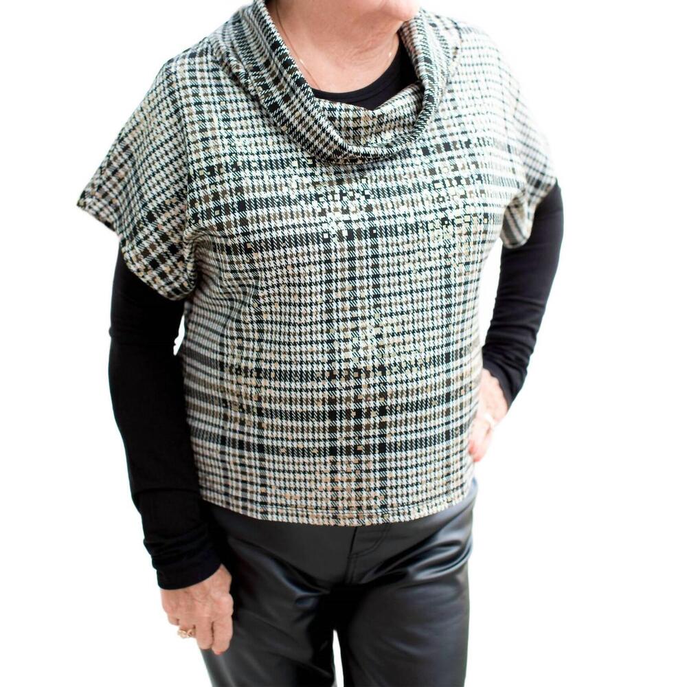 NEW ISLE clyde favorite top in multi-colored